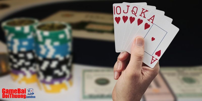 Phân tích ván Poker - Bí mật của người chơi giỏi